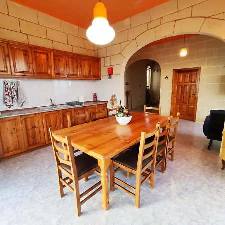 Wilga Summit A Apartment Qala